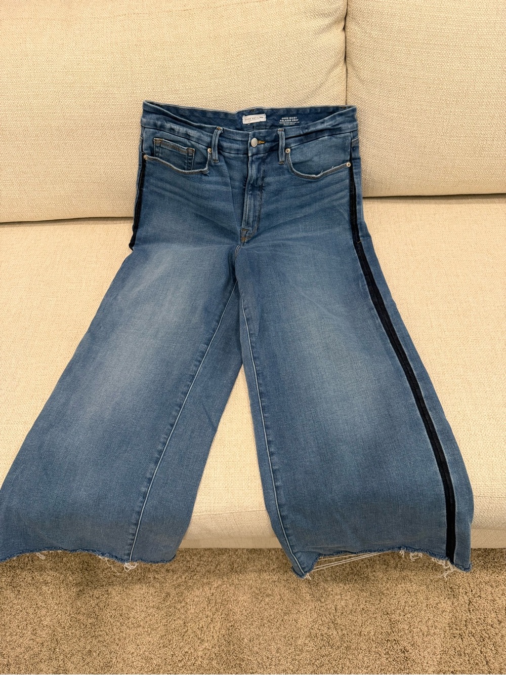 Good American Light Blue Relaxed Jeans with Dark Side Stripe